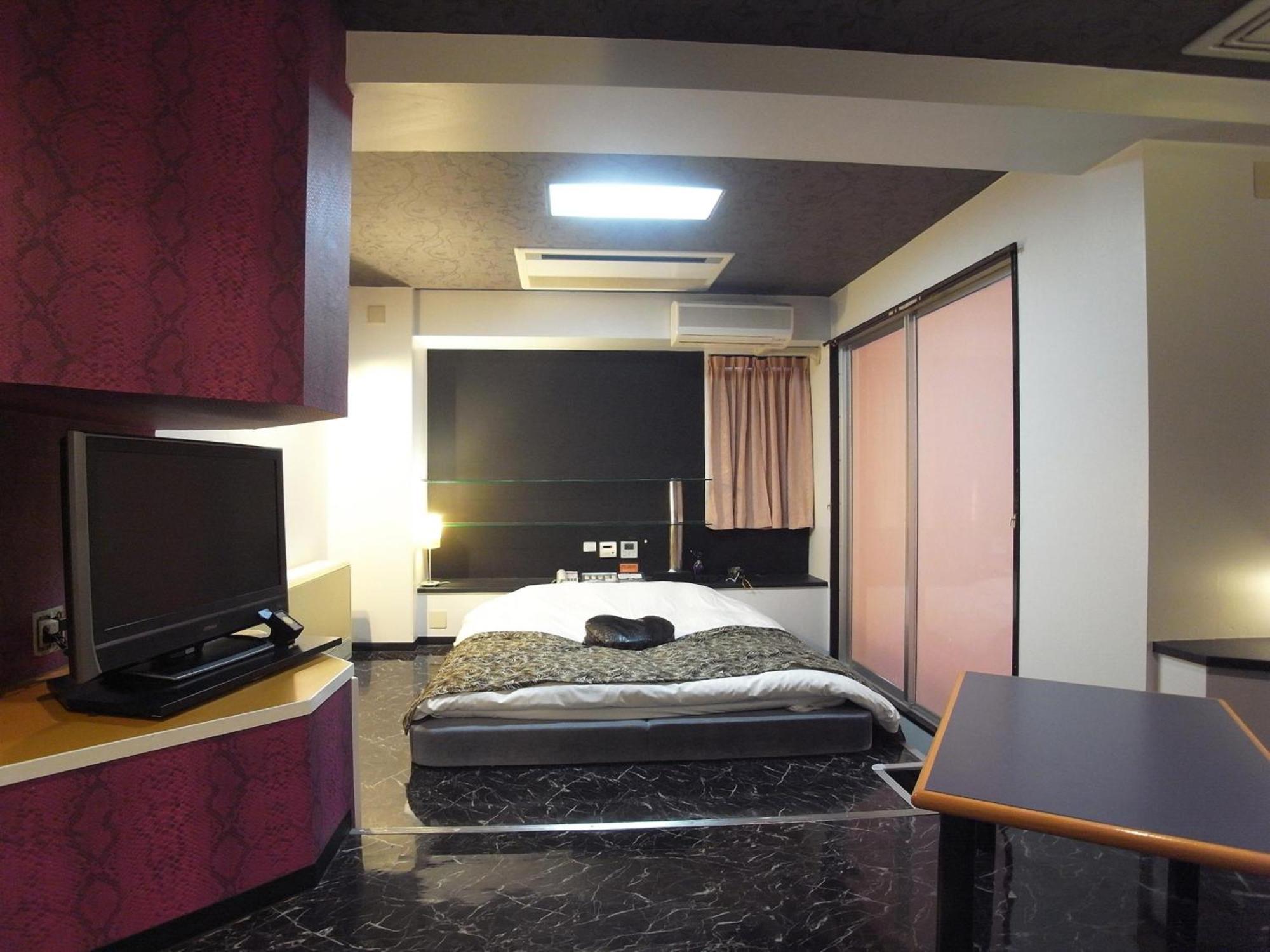 ホテル Tiger & Dragon 男塾ホテルグループ (Adults Only) Ґіфу Екстер'єр фото