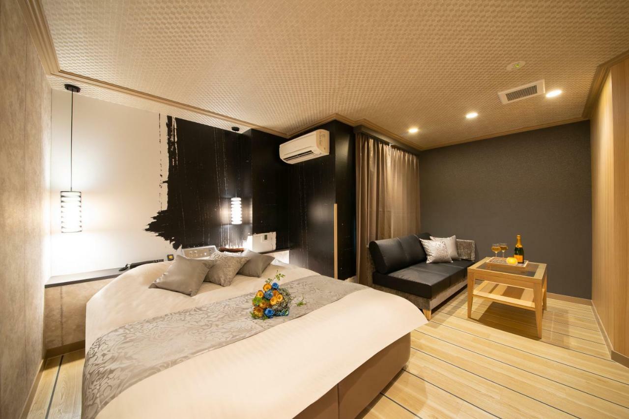 ホテル Tiger & Dragon 男塾ホテルグループ (Adults Only) Ґіфу Екстер'єр фото